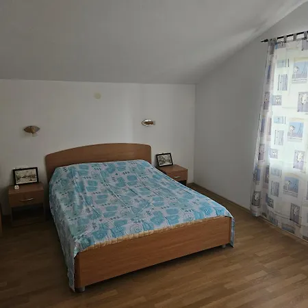 Apartment Judita & *